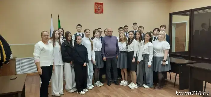 Визит к ученикам десятого класса ГАОУ "Гуманитарная гимназия-интернат дляtalented детей".