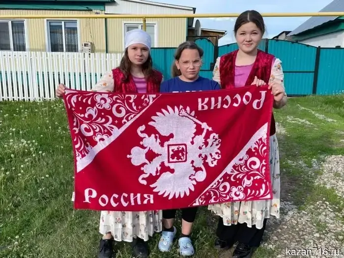 В селе Светлое Озеро прошёл долгожданный сбор подарков к Сабантую.
