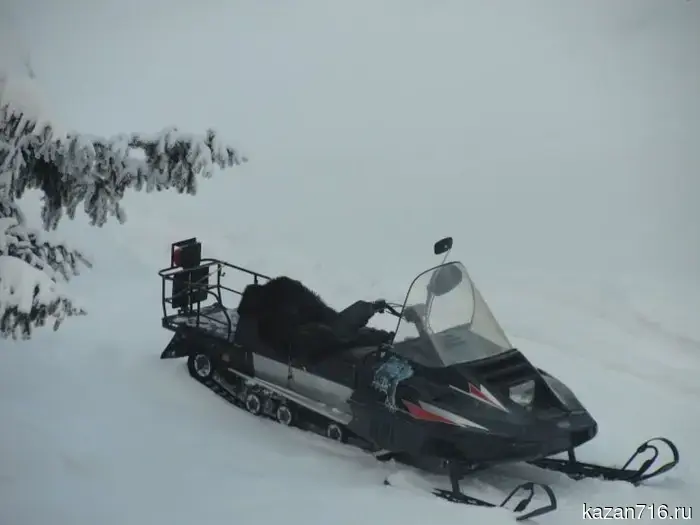 Two men rescued after snowmobile breakdown on the ice of the Kama.