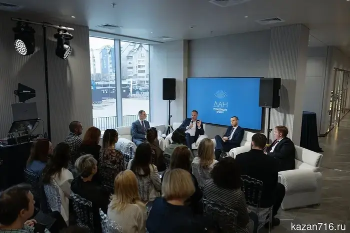 The Public Council under the Ministry of Construction of the Russian Federation discussed the safety and maintenance of elevators.