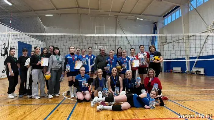 В Заинске завершился Рождественский волейбольный турнир для женских команд.