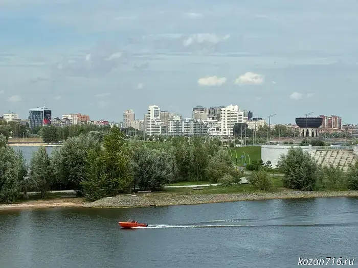В этом году речной транспорт Казани перевёз свыше 350 тысяч пассажиров.
