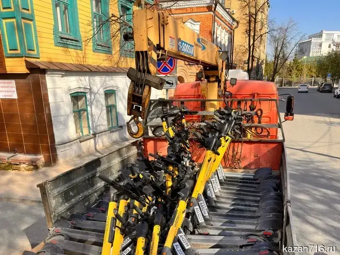 In Kazan, 80 electric scooters were evacuated for improper parking.