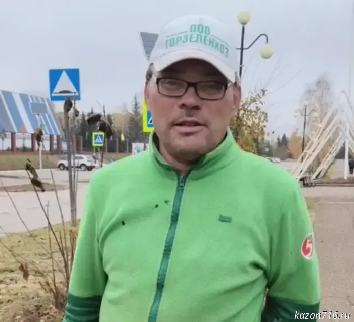 A Dreamer with Pruning Shears: The Story of Anatoly, Who Wants to Turn Zainsk into a Garden