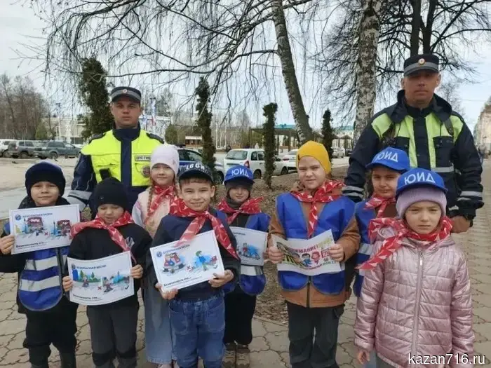 In Zainsk, the "Safe Spring" event took place with the participation of young traffic inspectors.