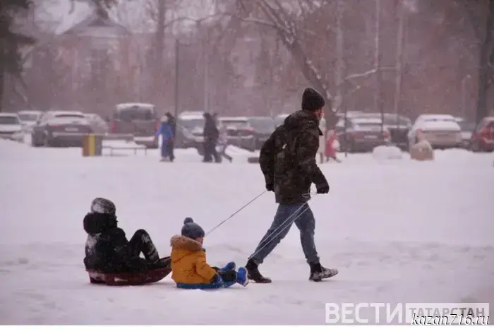 МЧС рекомендует жителям Татарстана избегать выхода на улицу в плохую погоду.
