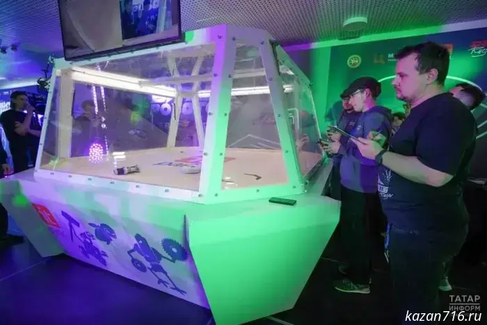 A mini-robot battle will take place at Kazan Digital Week 2025.