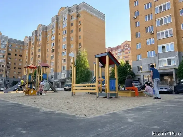 In the Aviastroitelny District of Kazan, the first courtyard was improved in 2026 under the "Our Courtyard" program.