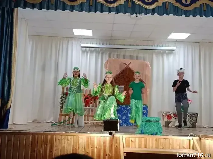 Imen'kovsky Cultural Center presented a musical performance.