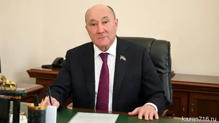 Поздравление исполняющего обязанности Председателя Государственного Совета Республики Татарстан М.Г. Ахметова с Днём российского парламентаризма.