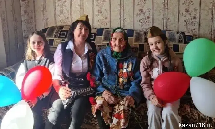Труженица тыла Нина Константинова из Татарстана отмечает свой столетний юбилей.