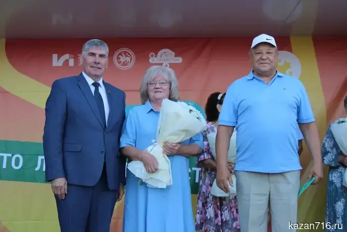 Healthcare workers of the Zainsk Central District Hospital were honored in Zainsk on Family, Love, and Fidelity Day.