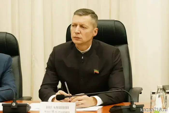 Министр экологии Татарстана поприветствовал жителей республики с праздником Дня эколога.