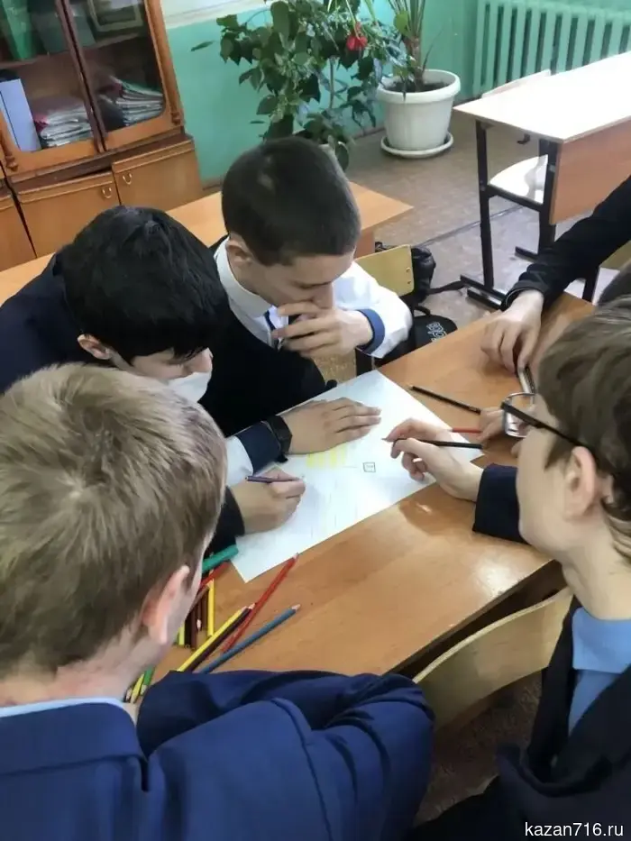 Учащиеся Чистопольского района соперничали за титул лучшего знатока правил дорожного движения.