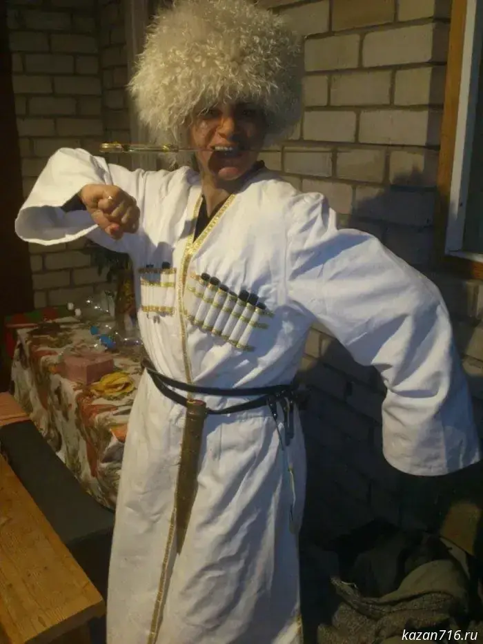 The swimming coach from Zainsk preserves Georgian traditions and instills in children a love of sport.