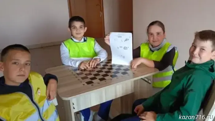 Young traffic inspectors held an interactive quiz on traffic rules as part of the national project "Youth and Children".