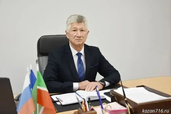 Начальник заинского сельхозуправления Фаргат Камалиев получил высокое почётное звание.