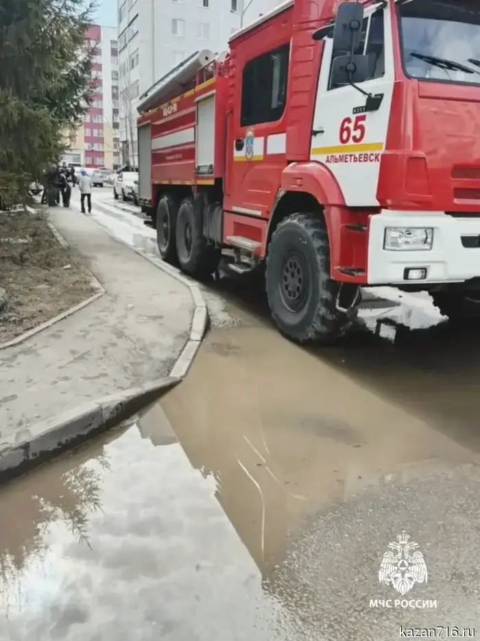 In Almetyevsk, a 56-year-old woman was rescued from a fire.