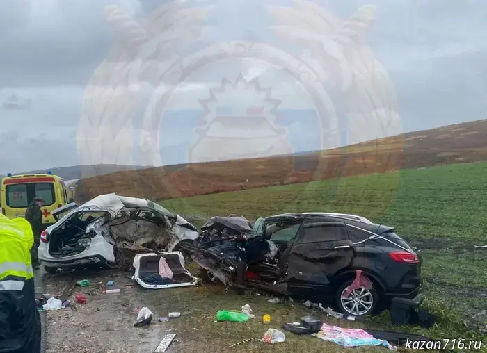 A head-on collision in the Almetyevsky District claimed the life of a driver.