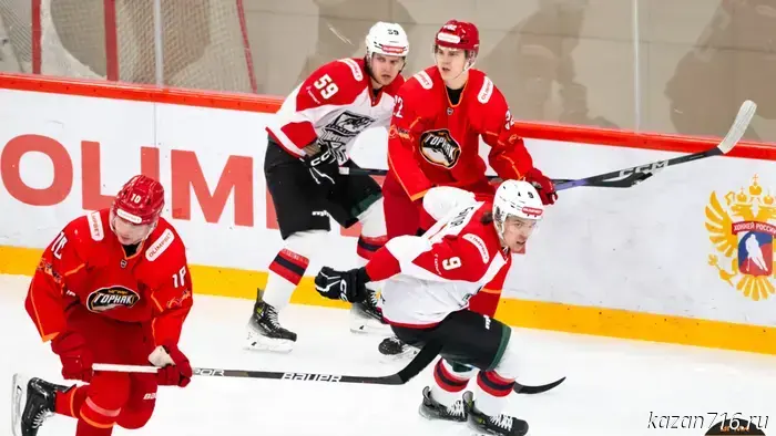 "Neftyanik" secured a shutout victory over "Gornyak-UGMK."