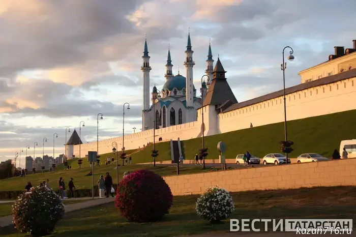 Трек «Минем дустым – Минниханов Рустам» собрал более 11 миллионов просмотров.