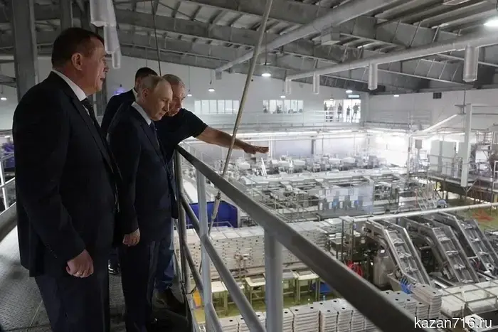 Путин впервые в своей жизни посетил Курильские острова.