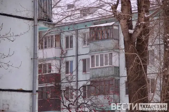 Жалоба обитателей аварийного дома в Казани была передана главе Следственного комитета России.