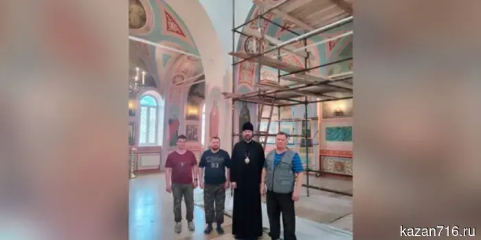 Bishop Methodius got acquainted with the continuation of the work on the painting of the Cathedral temple.