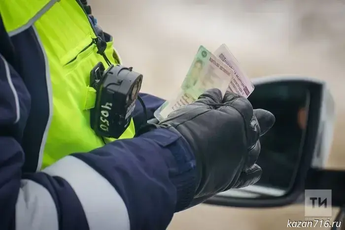 The Interior Ministry recommended that drivers renew their licenses in advance if they expire during the New Year holidays.