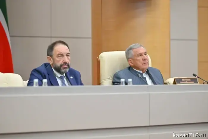 Рустам Минниханов дал указание развивать автоматизацию на промышленных предприятиях Татарстана.