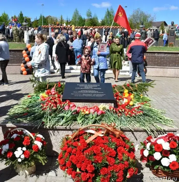 Victory Parade in Verkhny Uslon: tears, songs, and white doves
