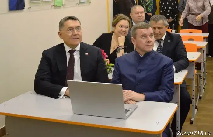 Marat Zyabbarov at a desk in the new agricultural class.