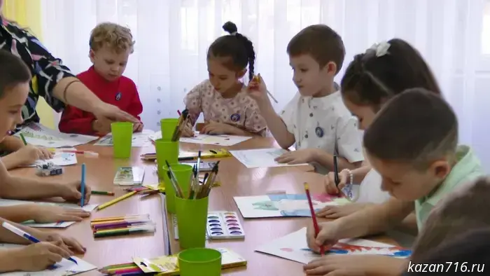 "I wish the soldiers good health and happiness": Nizhnekamsk preschoolers prepared gifts for the special military operation.