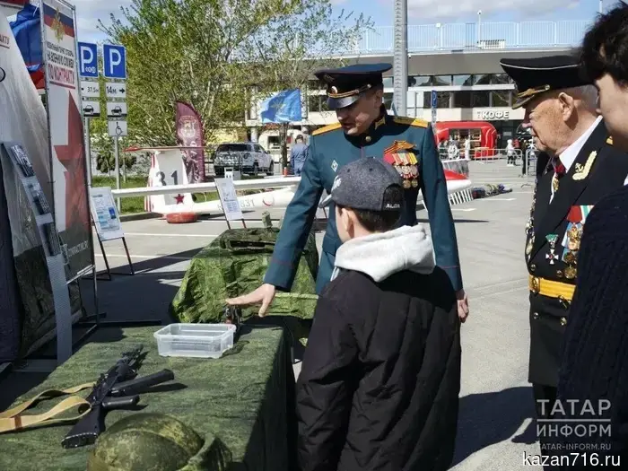 A selection point for contract service has opened at the Victory Parade in Tatarstan.