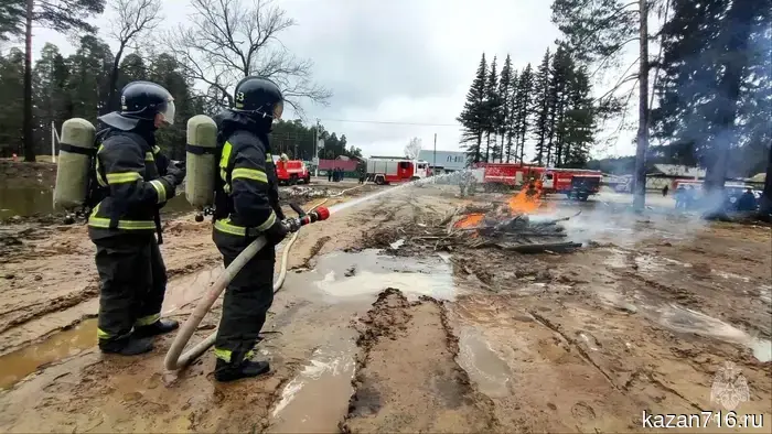 Fire tactical exercises were held in Zelenodolsk on the territory of the forestry.