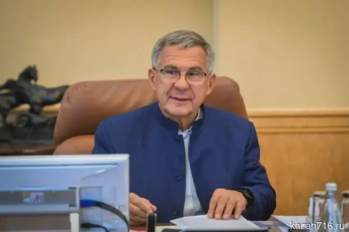 Рустам Минниханов отметил юбилей Хуснуллина, который исполнился 60 лет, и поздравил его с Днем строителя.