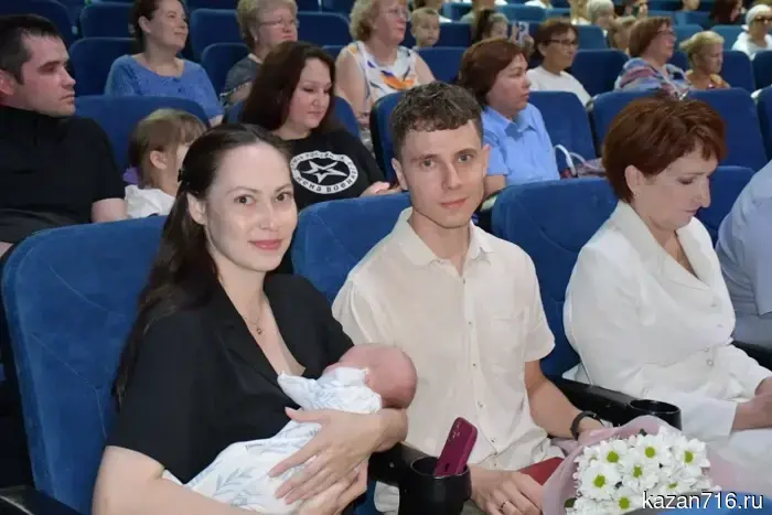 В Елабуге с большим размахом отпраздновали День семьи, любви и верности.