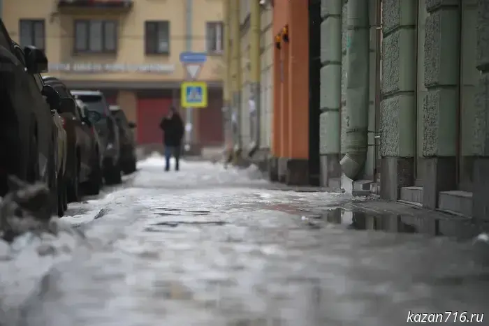 Residents of Tatarstan were warned about icy road conditions.