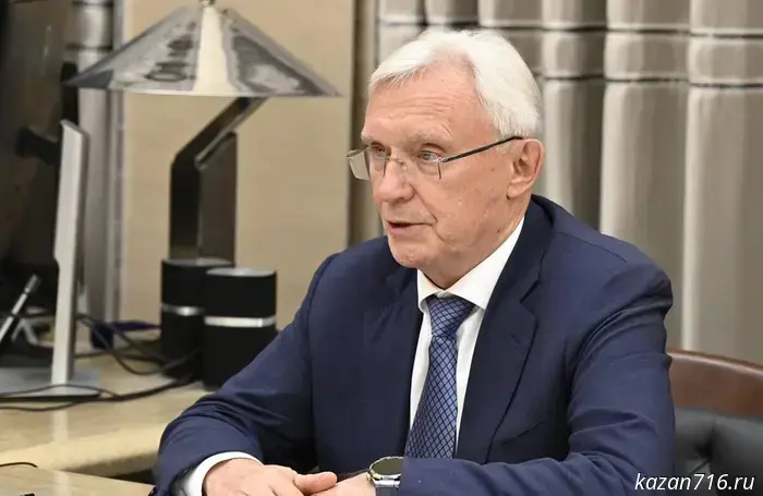 Беспилотники, видеоматериалы и собственное программное обеспечение: Когогин рассказал Мишустину о том, как КАМАЗ трансформирует автомобильную промышленность.