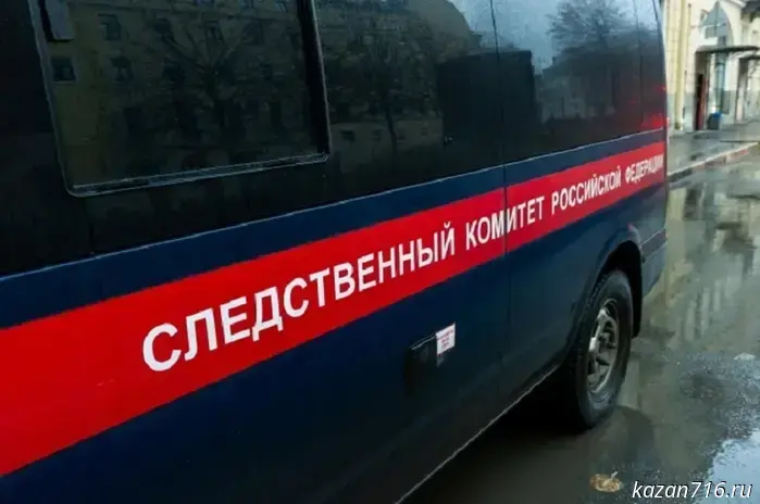 В Татарстане пятилетняя девочка выставила своего новорожденного брата из окна.