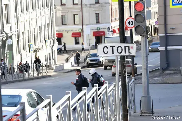 The traffic light at the intersection of Tulskaya and Avangardnaya streets is temporarily out of service.