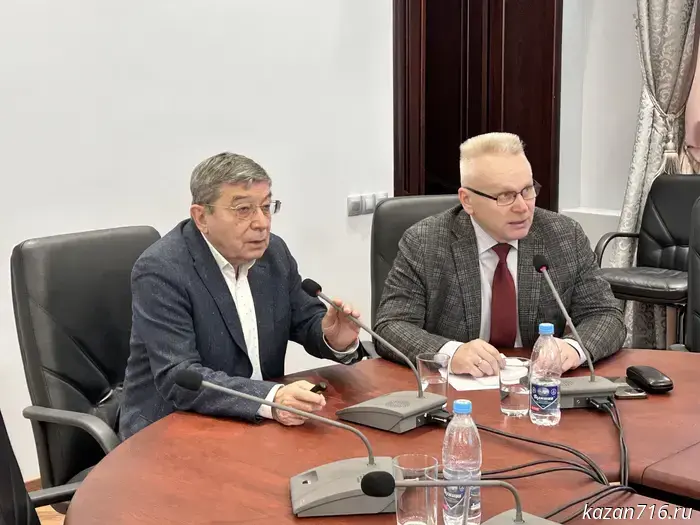 Социальное мышление для будущих лидеров: в КИУ состоялась школа известного социолога Иосифа Дискина.