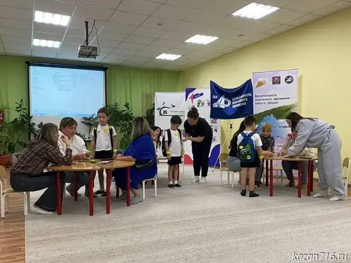 В детском саду в Бавлах организовали брейн-ринг на тему безопасного поведения на дороге.