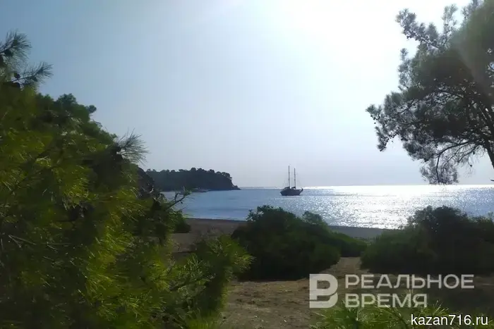The Turkish authorities have restricted the passage of commercial vessels in the Black Sea.