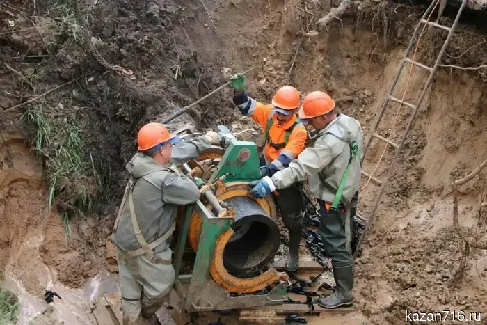 В Казани в результате аварийных работ временно прекратилось водоснабжение в 12 домах на Ноксинском спуске.