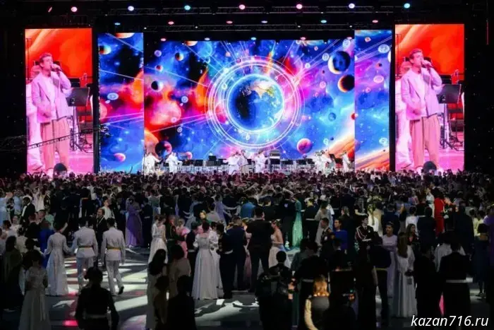 Cadets from Tatarstan will perform at the anniversary Kremlin Ball.