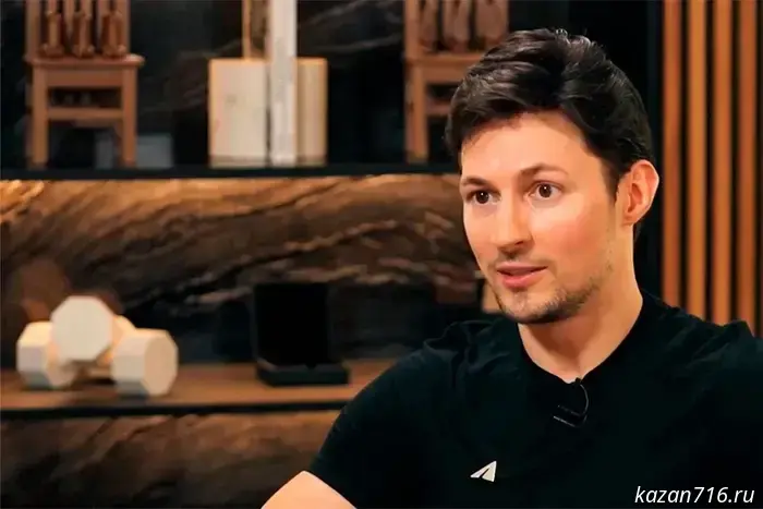 Durov explained the meaning of the meme about two chairs.