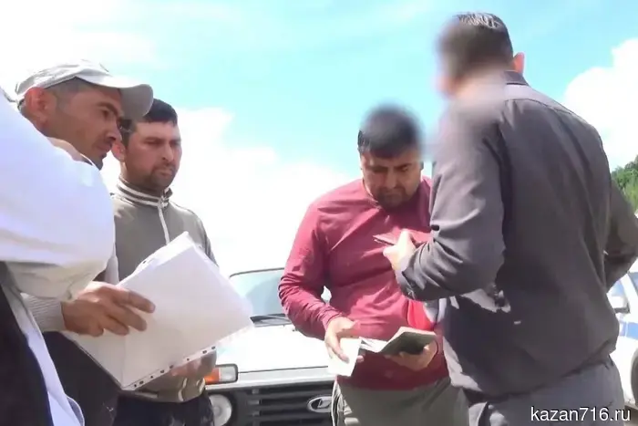 Police detained 25 illegal immigrants at a construction site in Tatarstan.