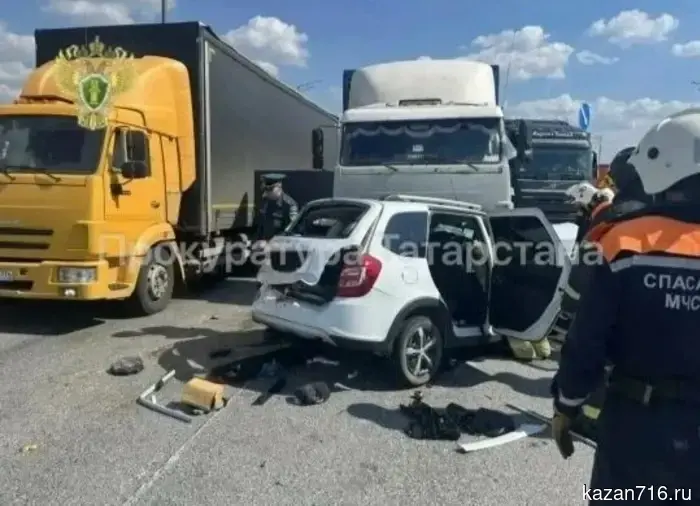 Сегодня в Высокогорском районе в ужасной аварии погибли два жителя Буинска.