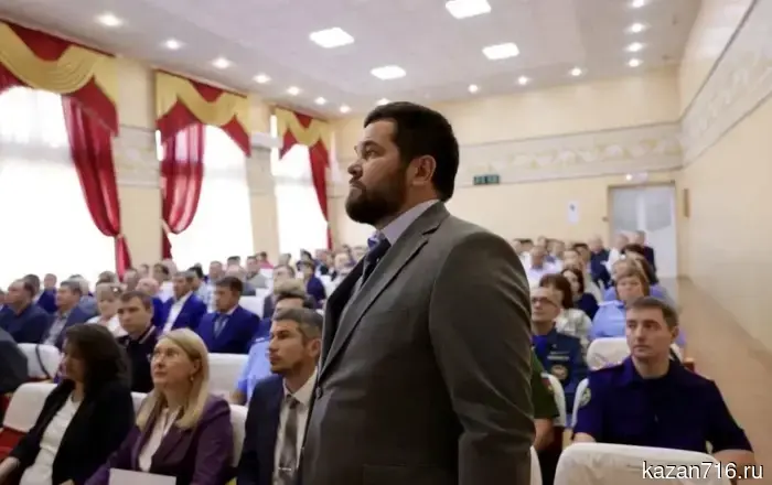 В администрации Альметьевского района произошла смена кадров.